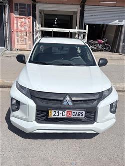 ميتسوبيشي L200